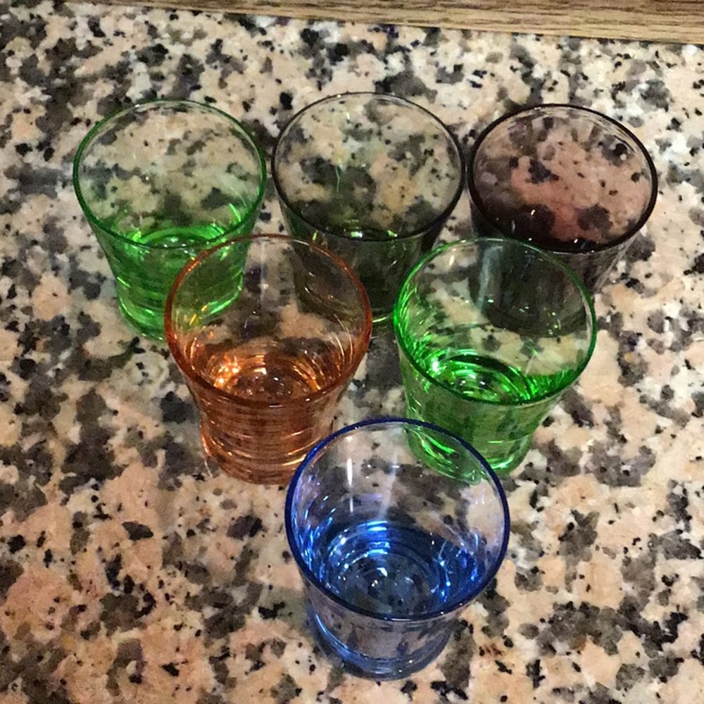 set of 6 colored MCM shot glasses Aperitif - Picture 4 of 4